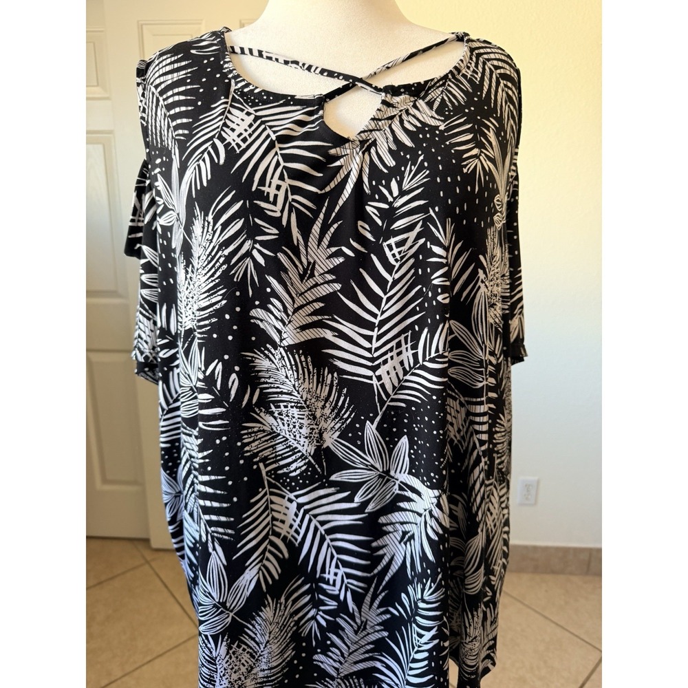 Catherines 3X 26/28W Black White Tropical Palm Print Cold Shoulder Blouse - Picture 2 of 13